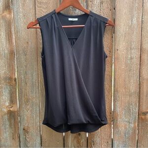 MAURICES Women’s Black Sleeveless‎ Blouse V Neck Size XS